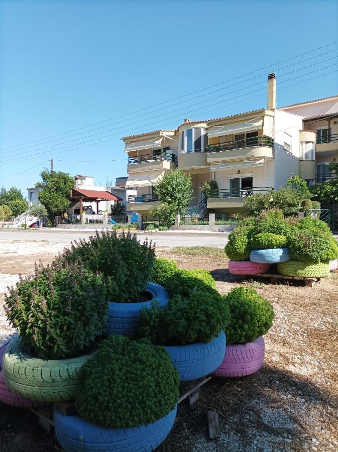 Dimitra Apartments Keramoti  Bagian luar foto
